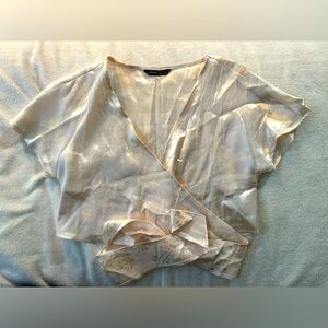 SHEIN Cream Floral Patterned Wrap Top